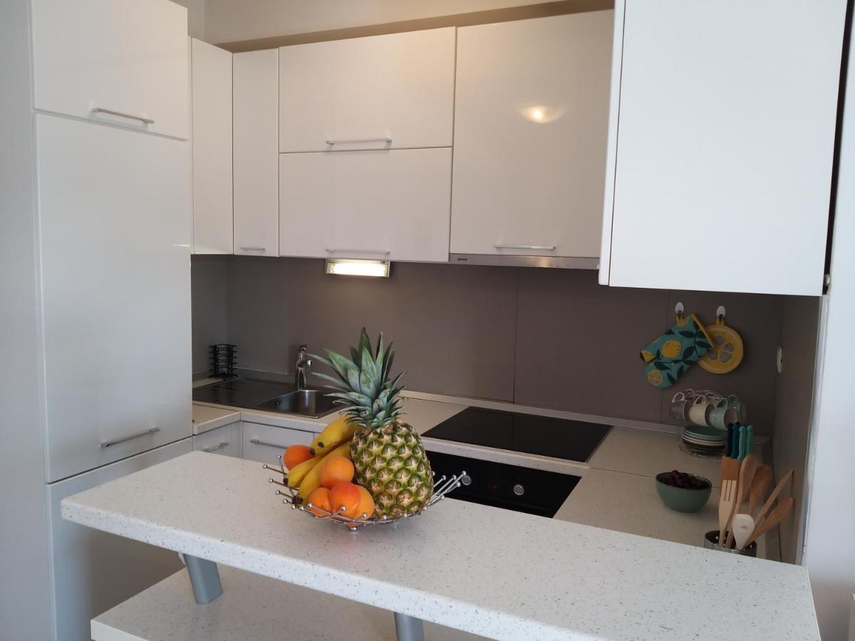 3 Bedroom With Terrace And Free Parking Appartement *